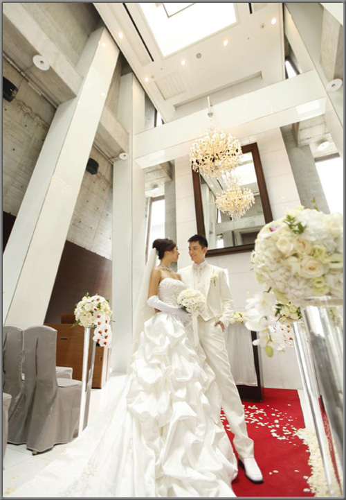 Caption Watabe Wedding now holds wedding ceremonies outside Japan 