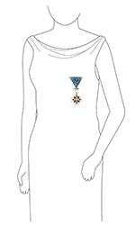 瑞宝小綬章の女性の着用例